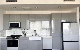 Luxury Highrise Condo Downtown La